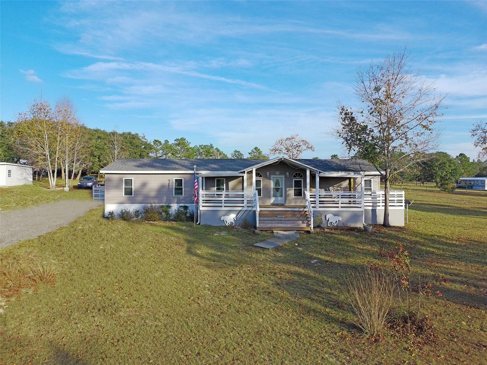 Image 4 of 42 For 5351 121st Terrace