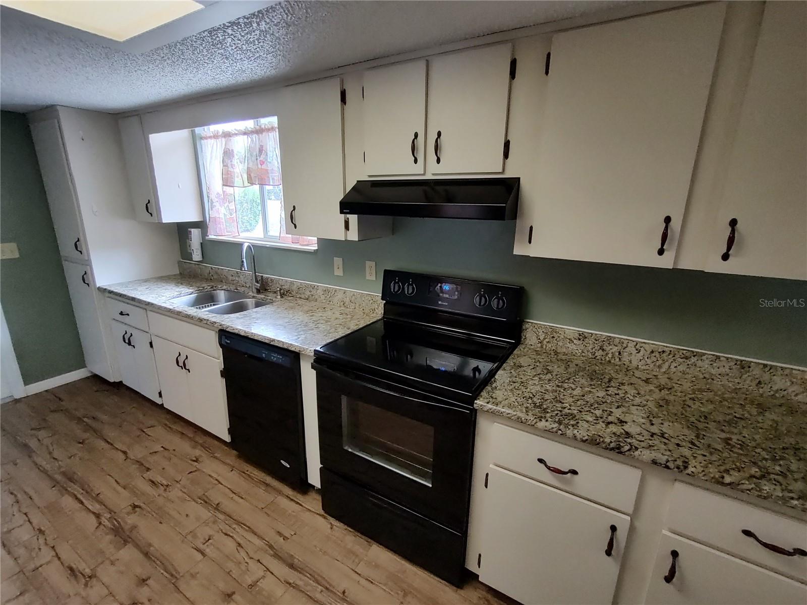 Image 13 of 36 For 8792 116th Place Road