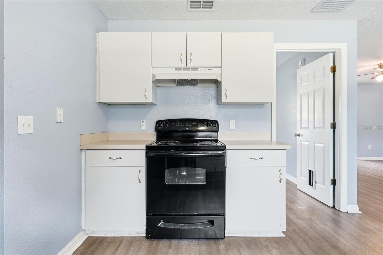 Image 17 of 35 For 14165 35th Court