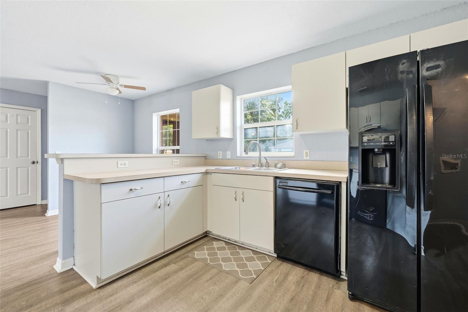 Image 18 of 35 For 14165 35th Court