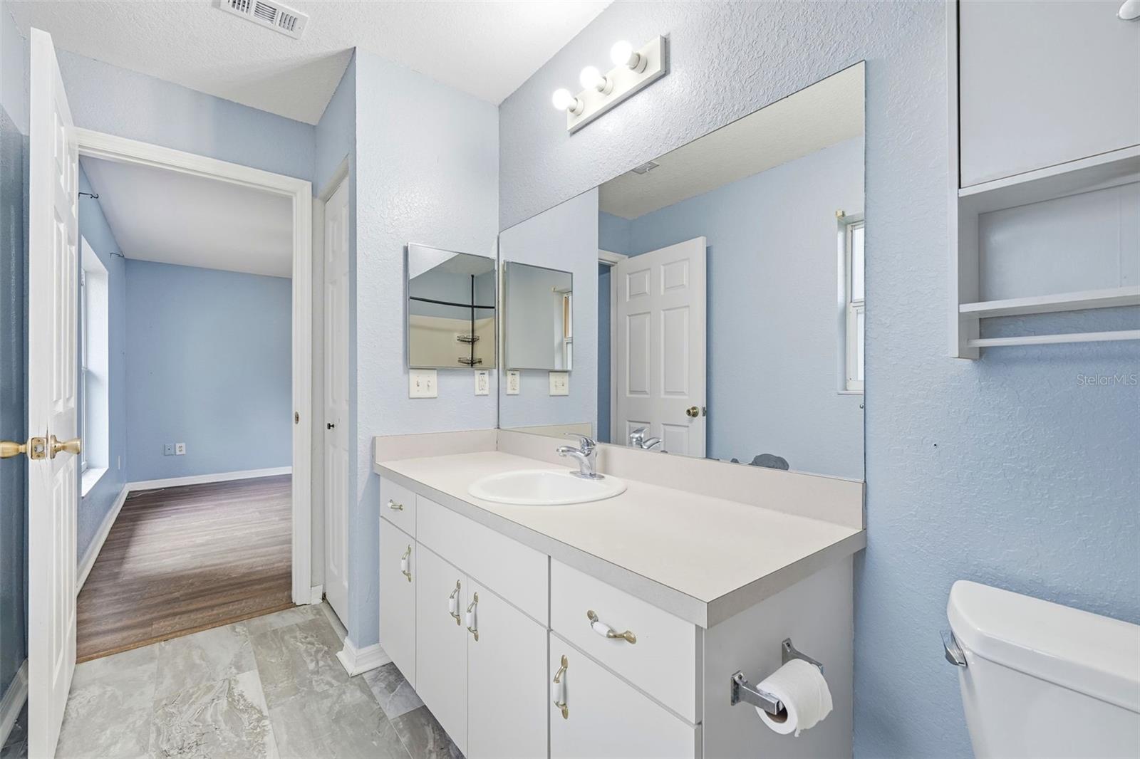 Image 32 of 35 For 14165 35th Court