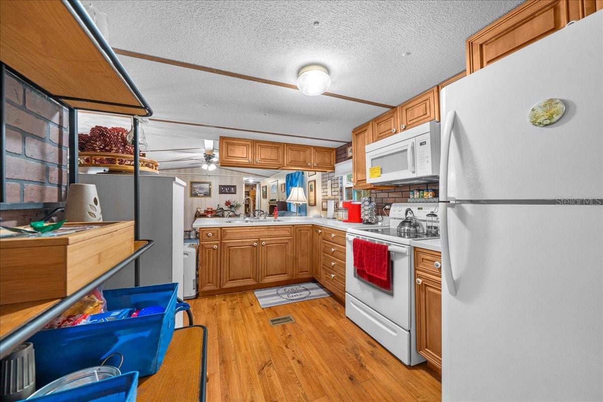 Image 12 of 52 For 20356 143rd Street