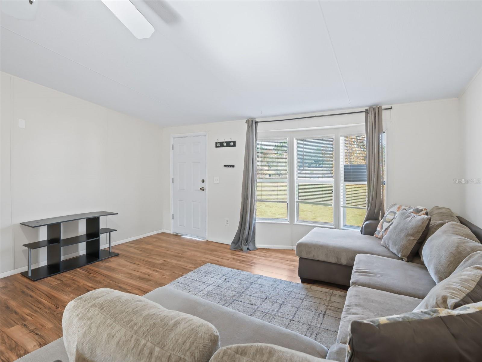 Image 5 of 41 For 16634 47th Place Road