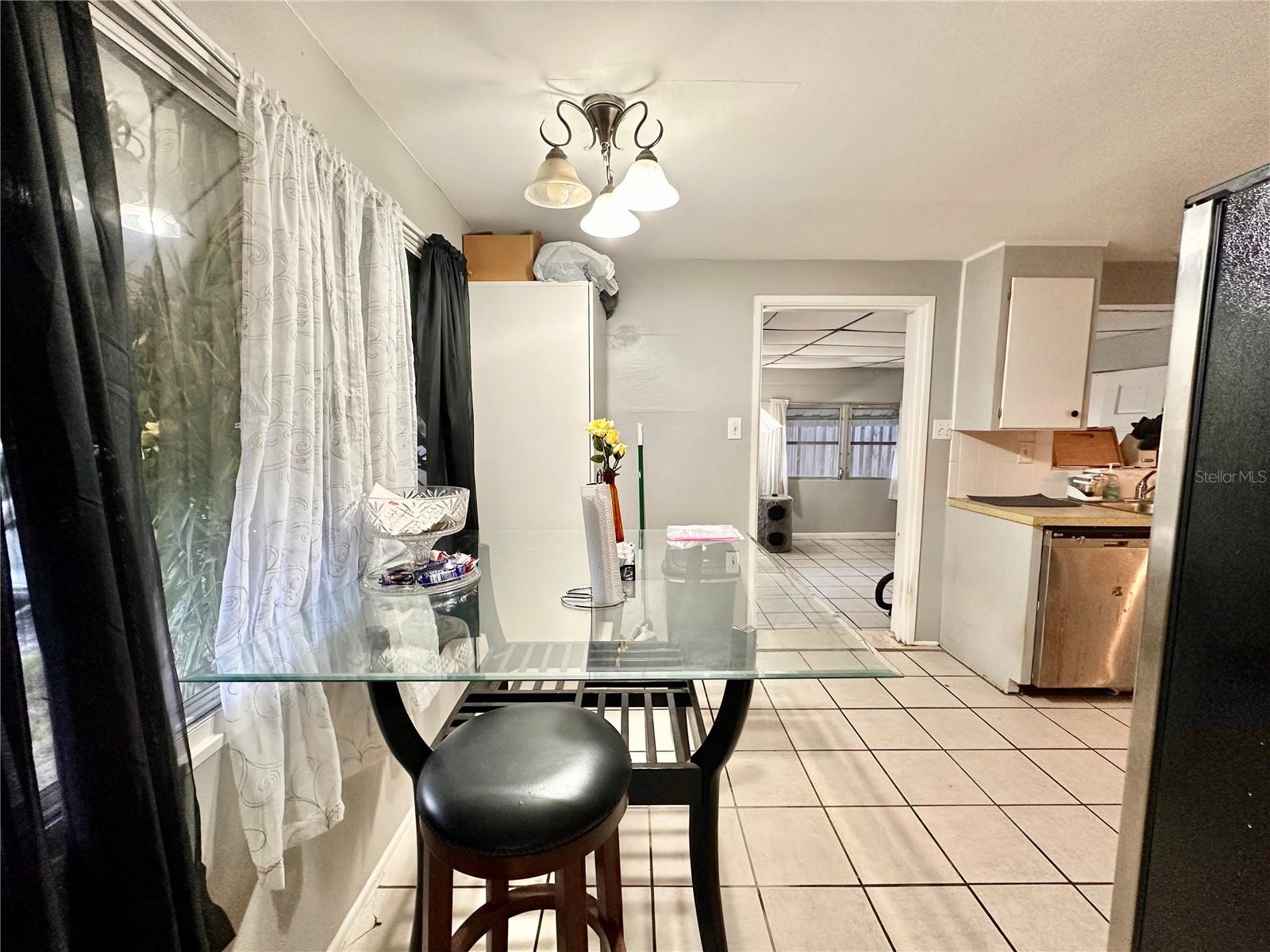 Image 5 of 13 For 10273 109th Avenue