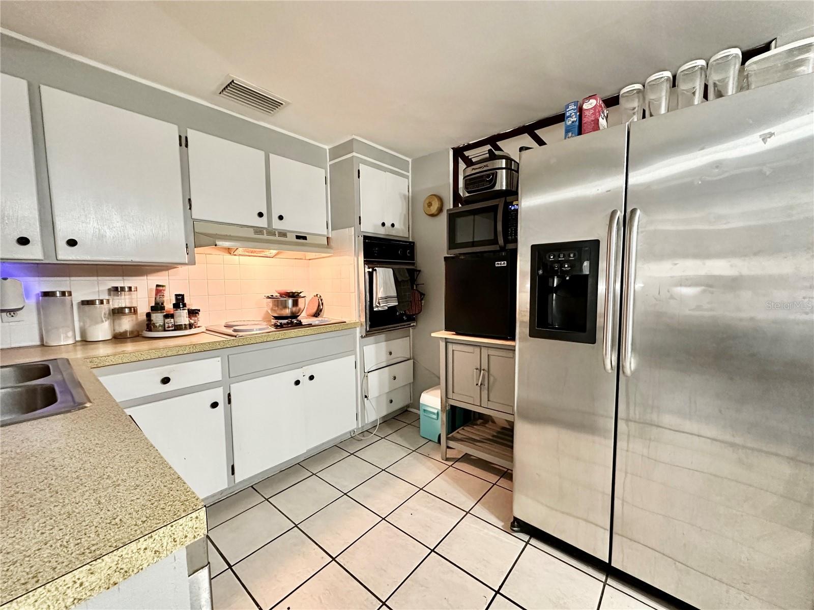 Image 7 of 13 For 10273 109th Avenue