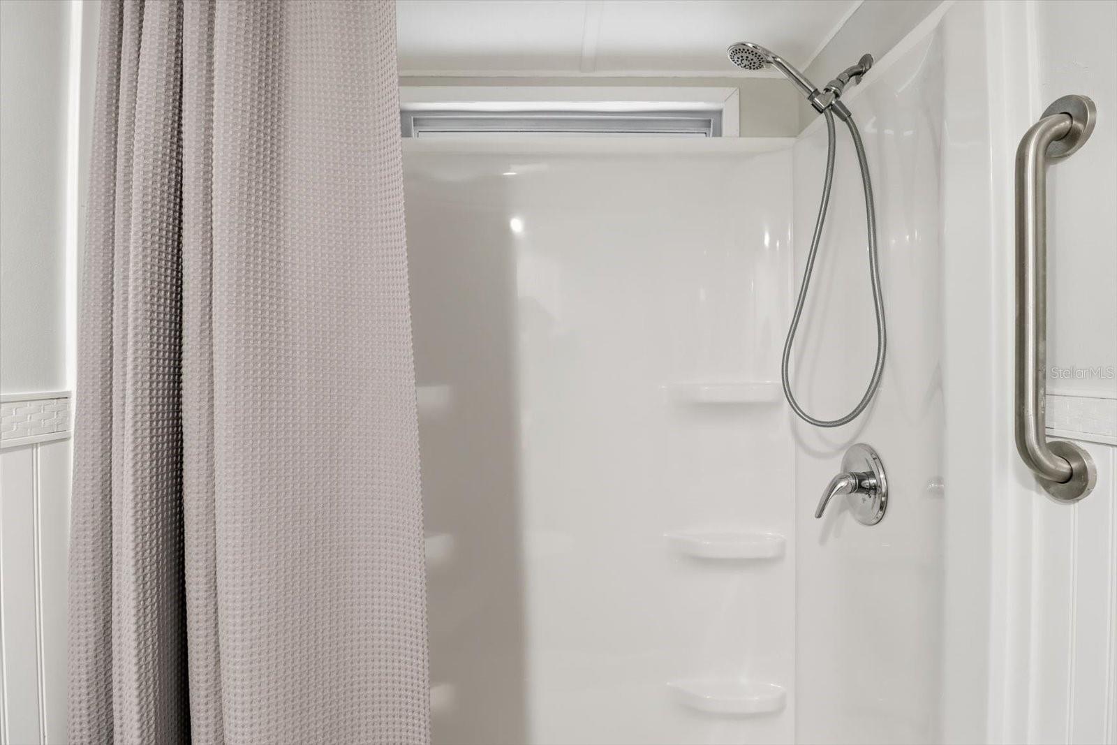 Image 21 of 38 For 3706 Bow Court