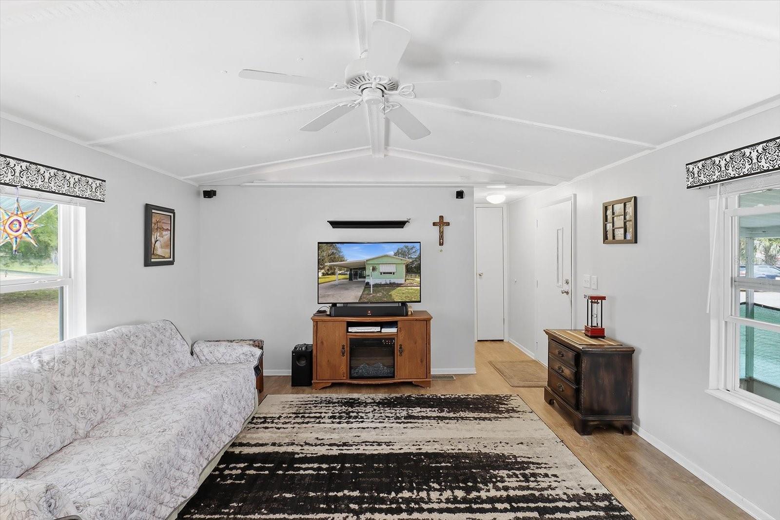 Image 4 of 38 For 3706 Bow Court