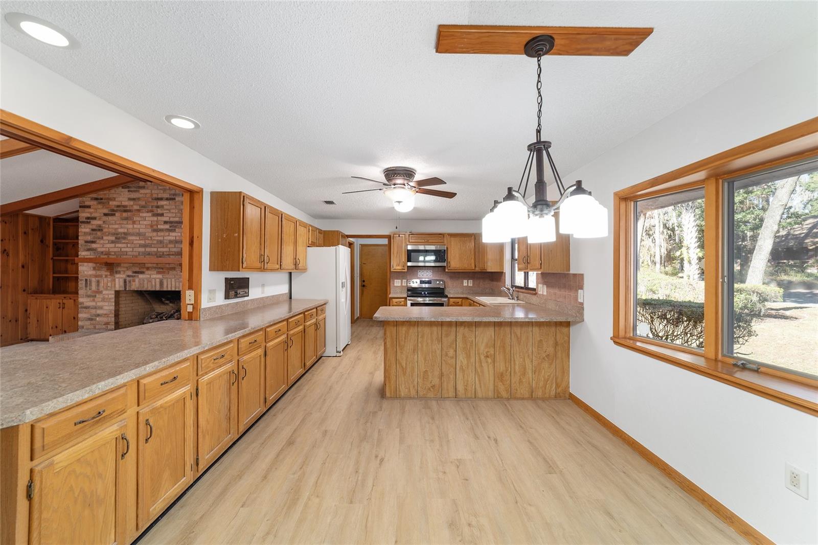 Listing photo id 22 for 2416 15th Street