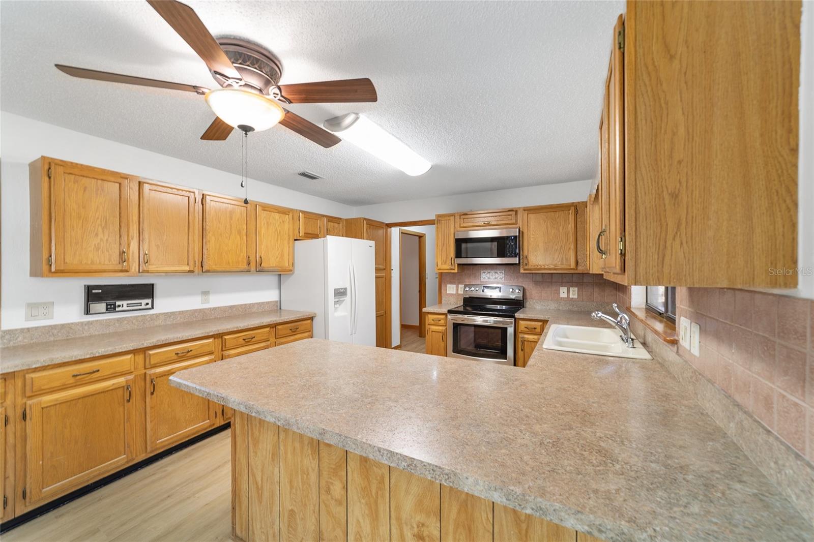 Listing photo id 26 for 2416 15th Street