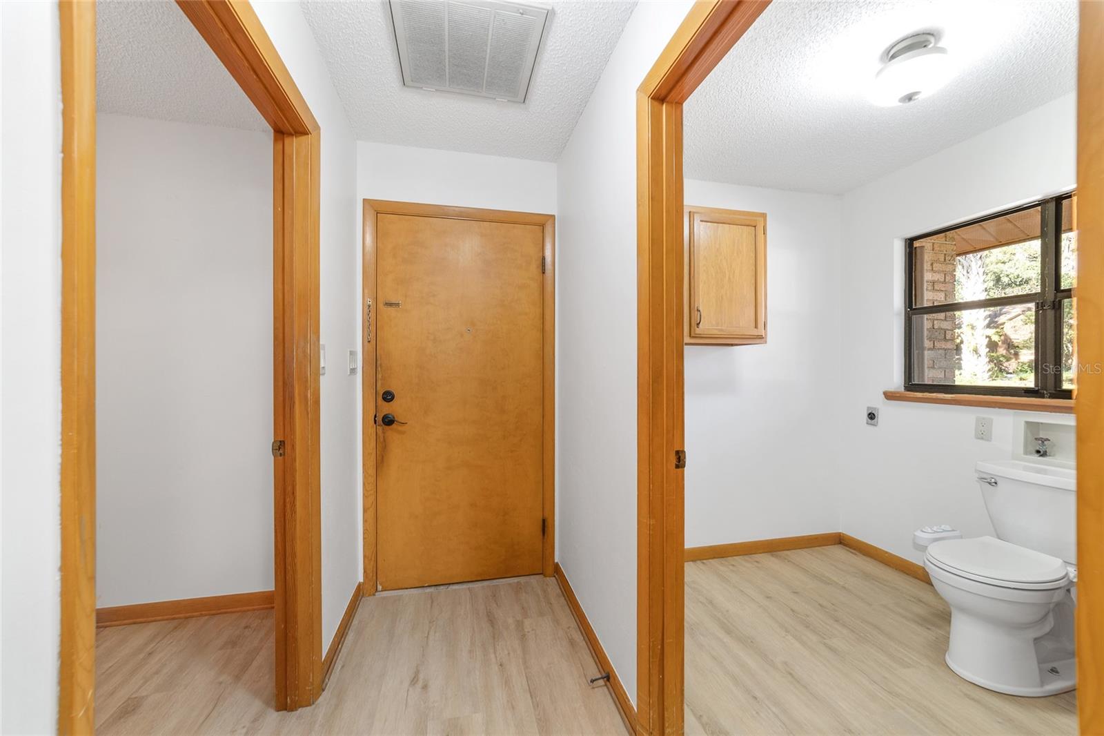 Listing photo id 68 for 2416 15th Street