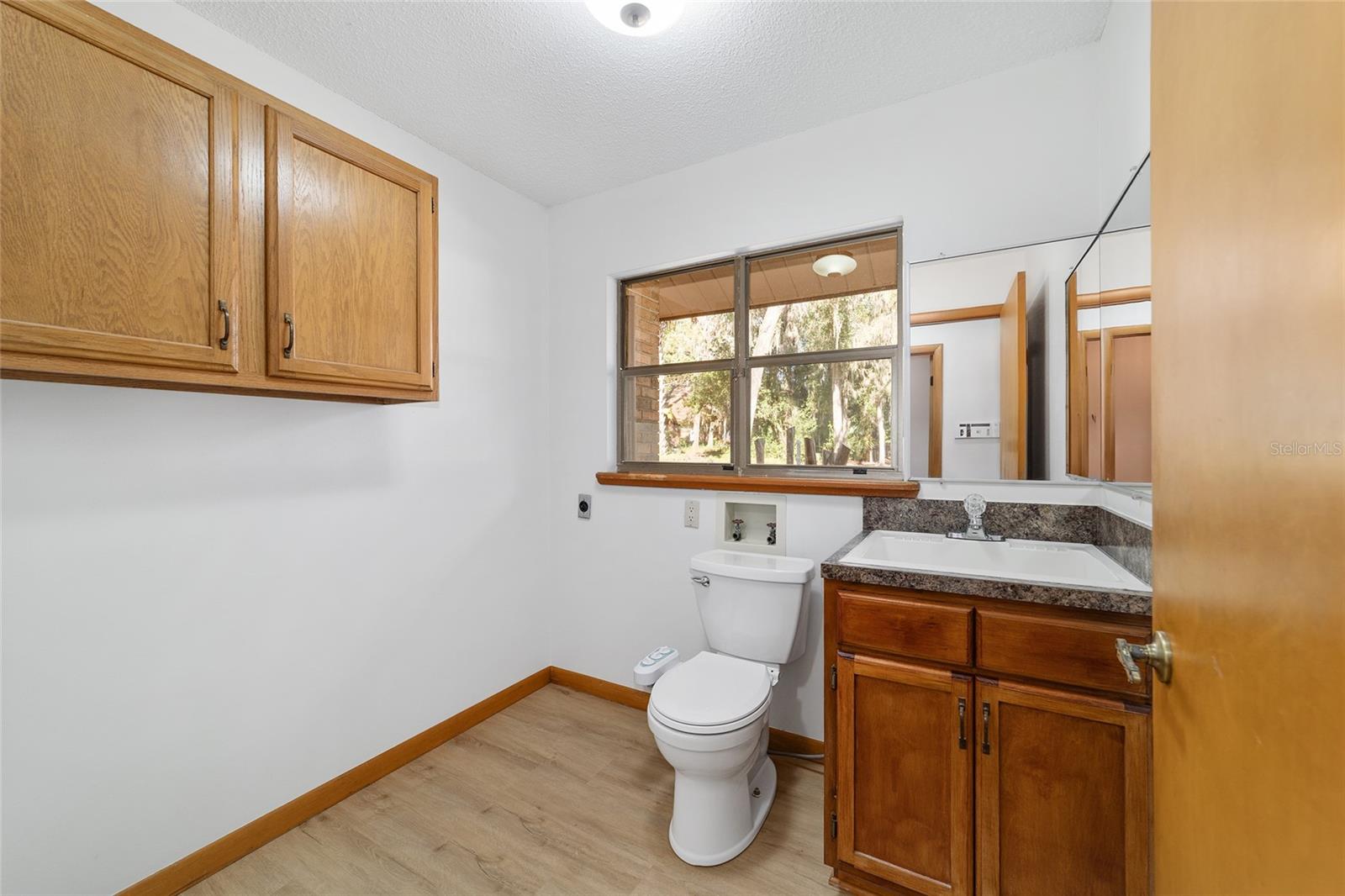 Listing photo id 69 for 2416 15th Street