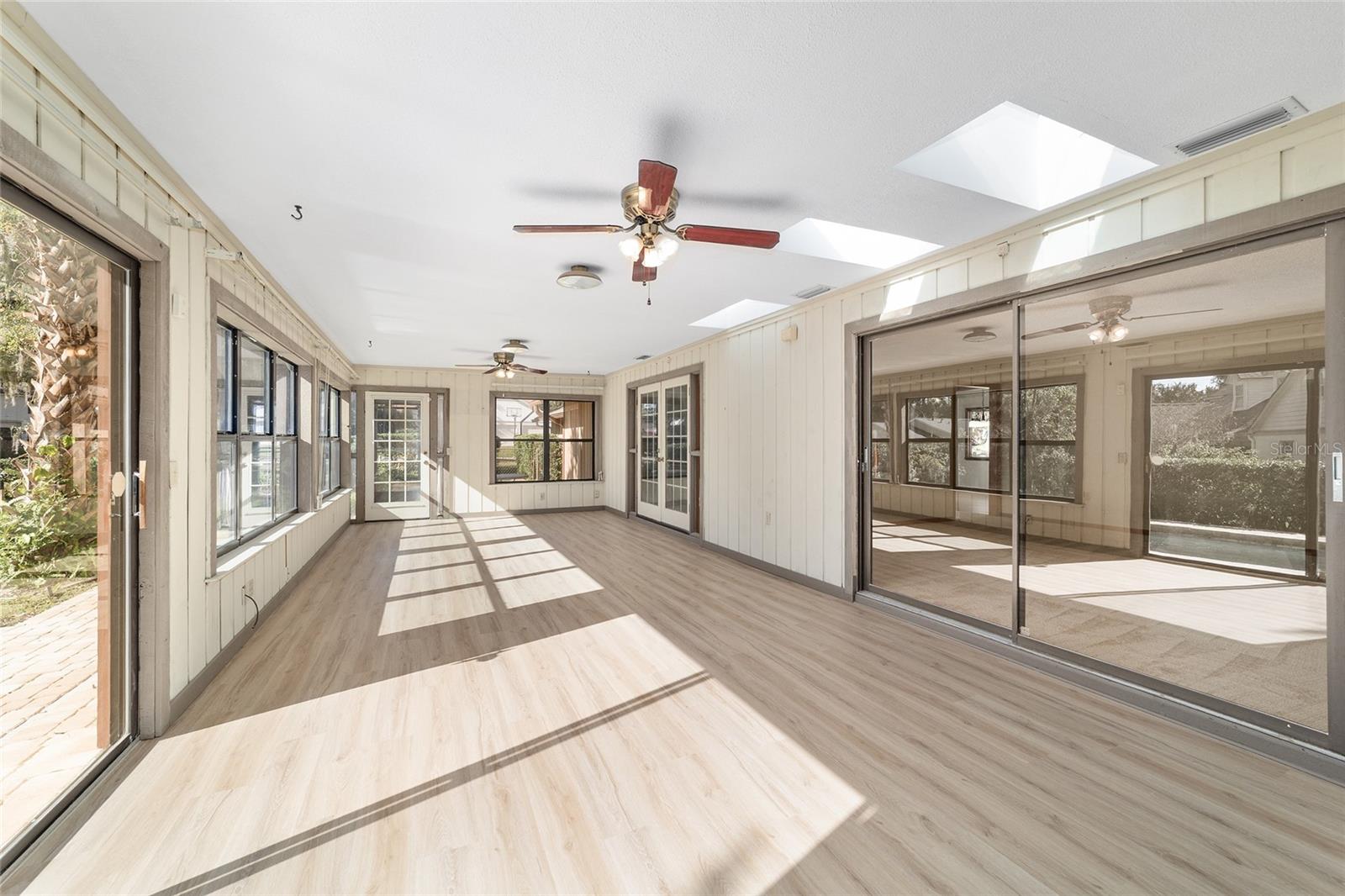 Listing photo id 74 for 2416 15th Street