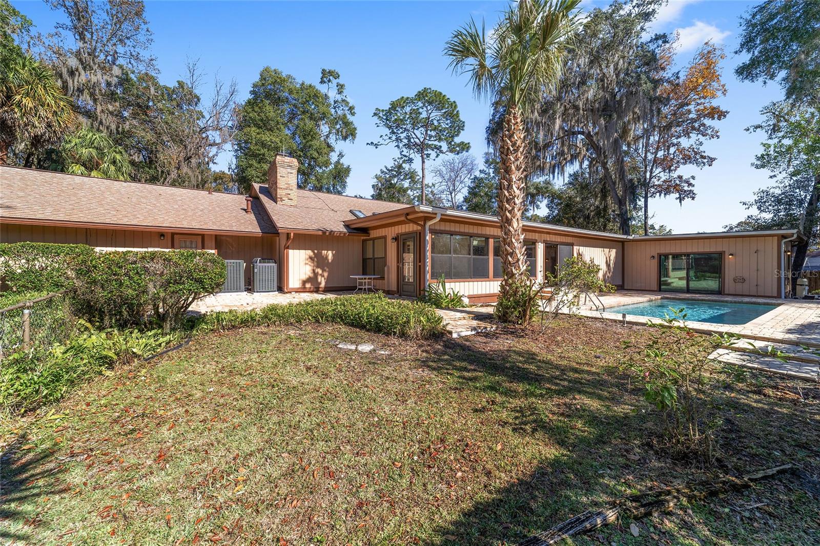 Listing photo id 85 for 2416 15th Street