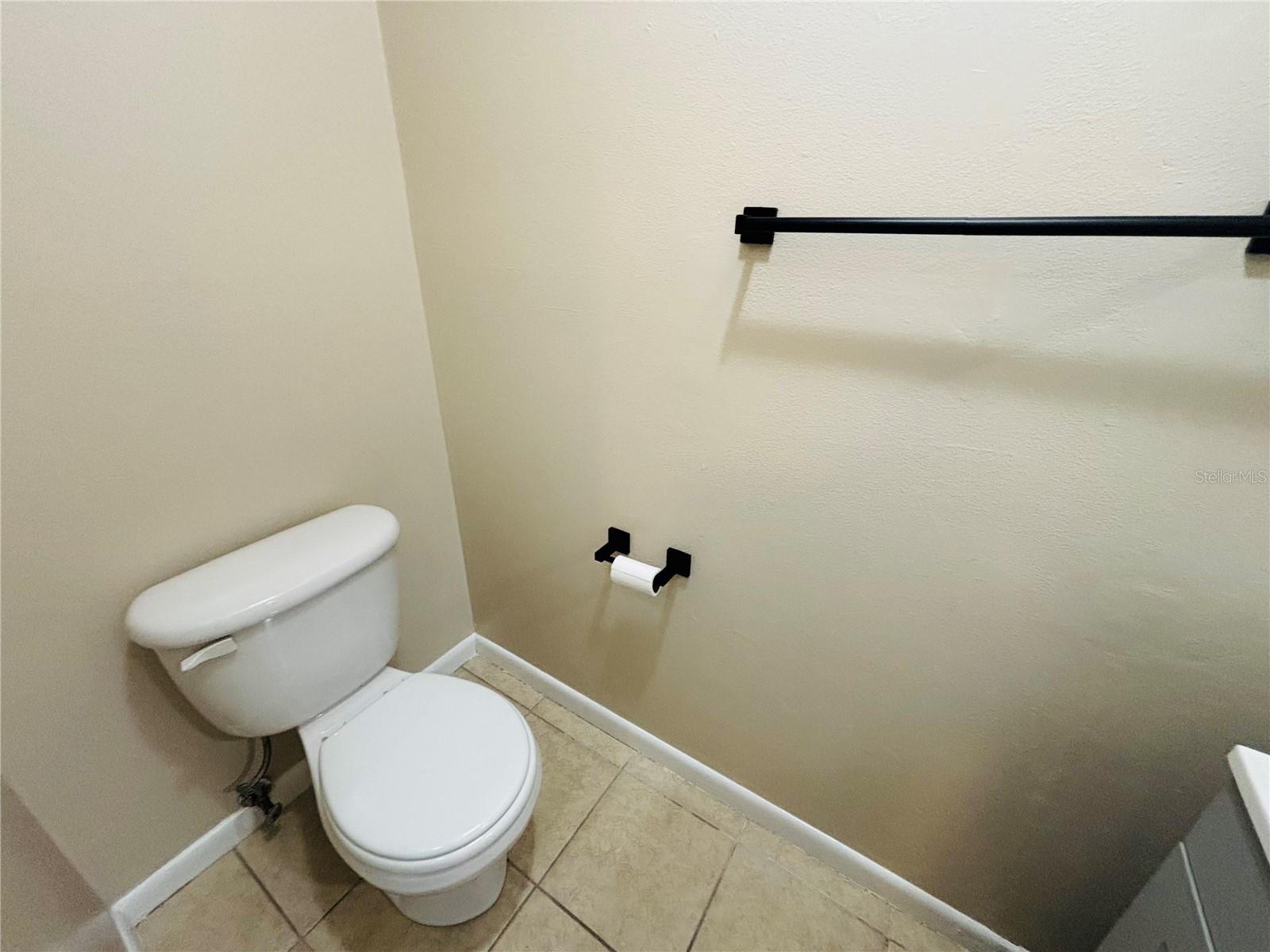 Image 17 of 21 For 1023 2nd Street 3