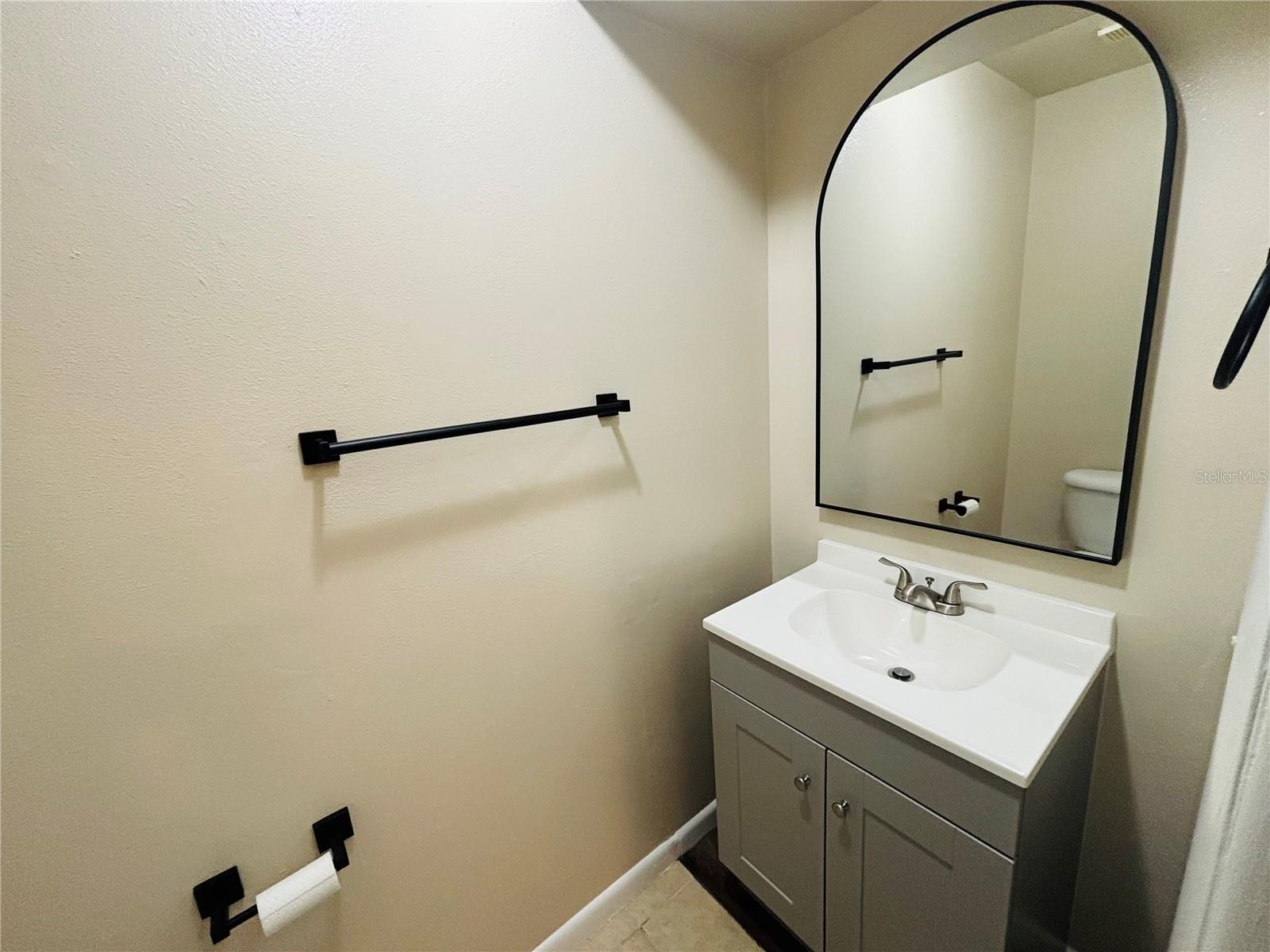 Image 18 of 21 For 1023 2nd Street 3