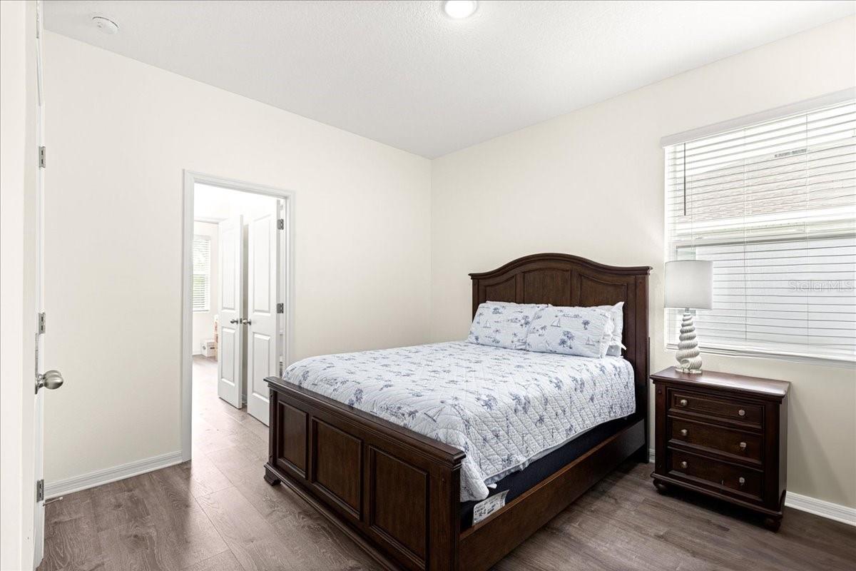 Image 28 of 57 For 5851 85th Place