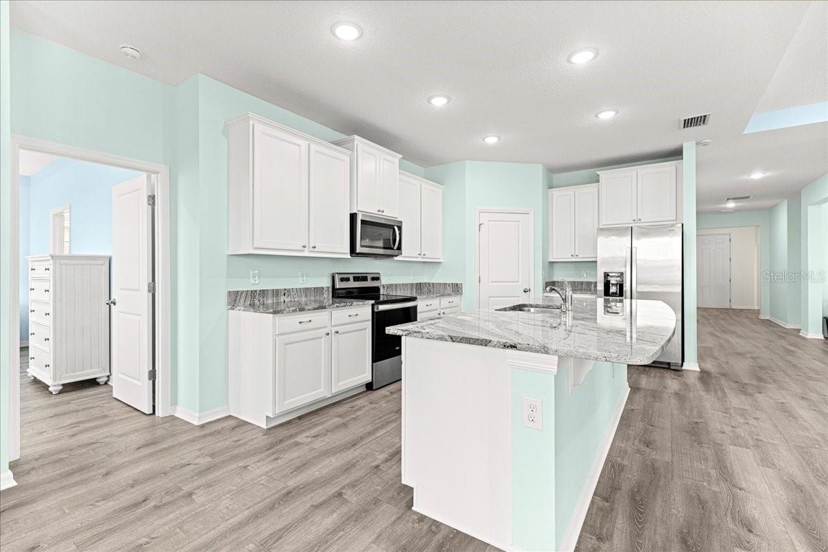 Image 6 of 57 For 5851 85th Place