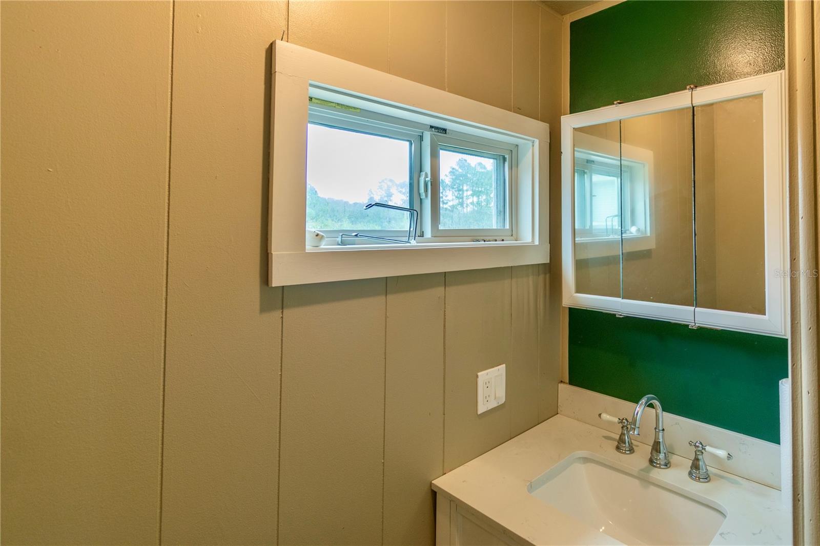 Image 11 of 39 For 3831 Camelot Place