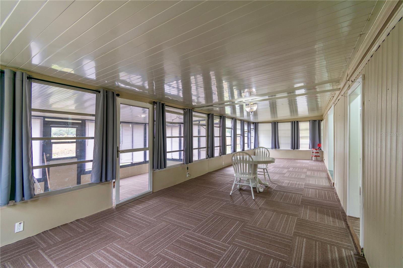 Image 20 of 39 For 3831 Camelot Place