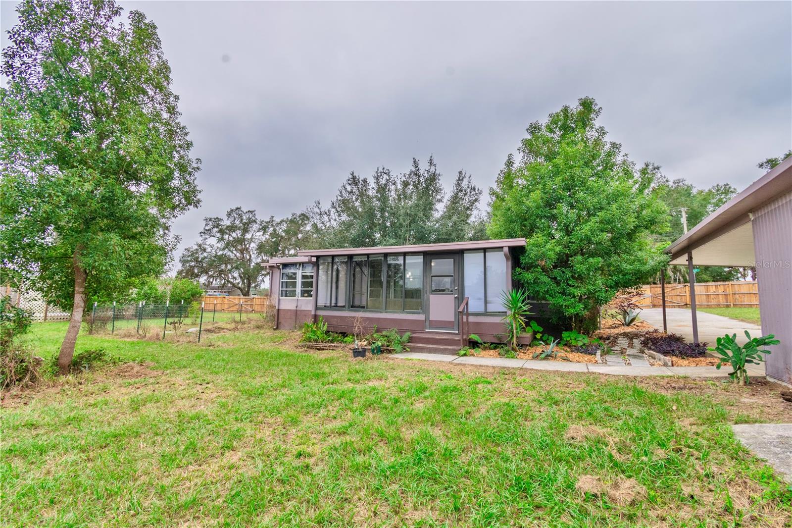 Image 22 of 39 For 3831 Camelot Place