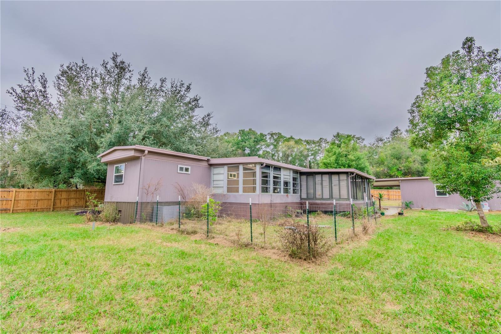 Image 23 of 39 For 3831 Camelot Place