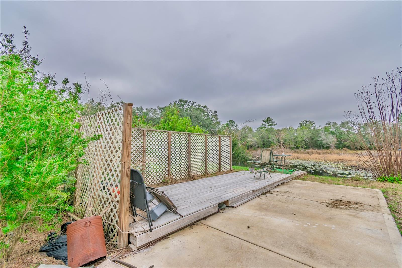 Image 27 of 39 For 3831 Camelot Place