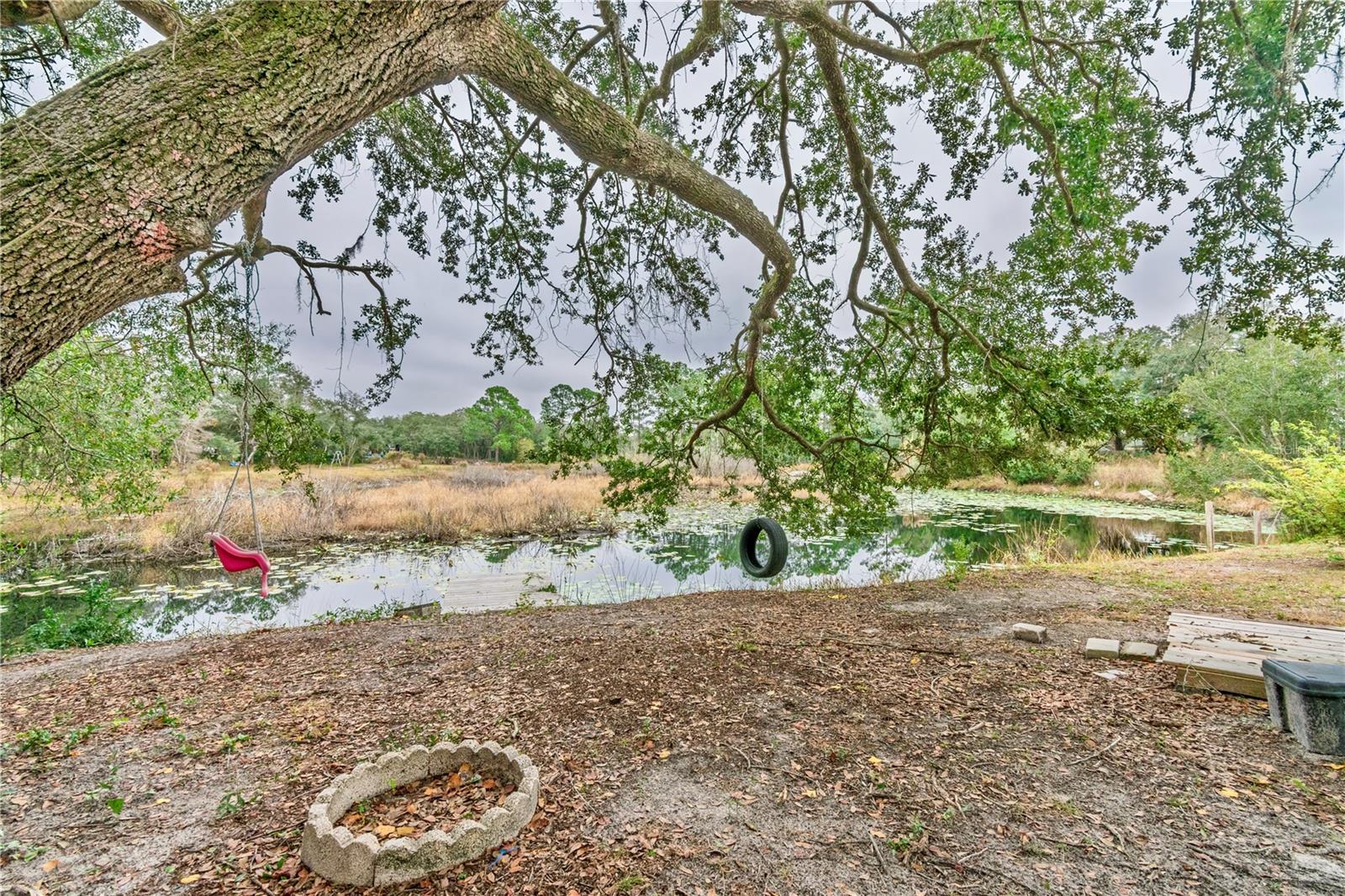 Image 33 of 39 For 3831 Camelot Place