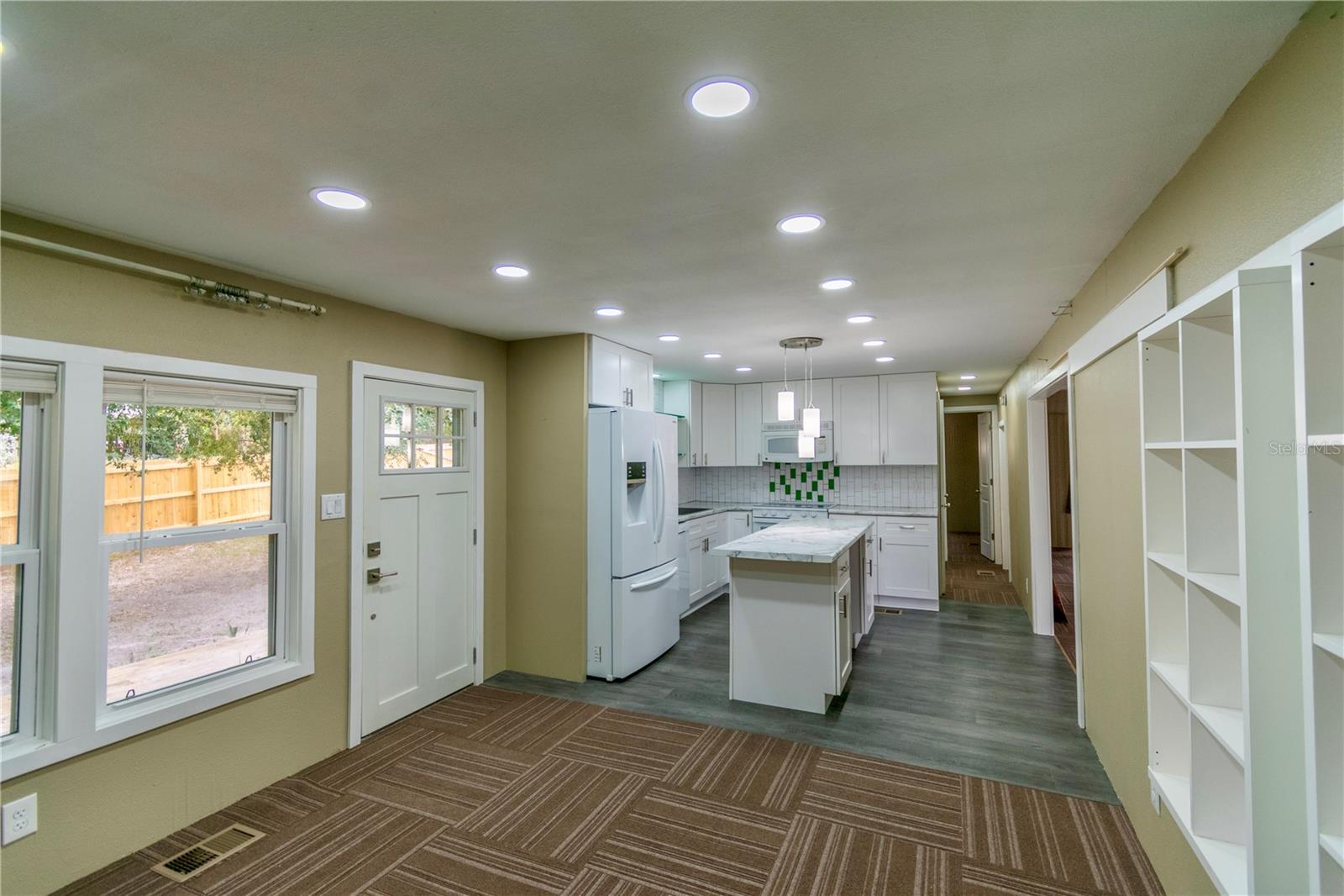 Image 6 of 39 For 3831 Camelot Place