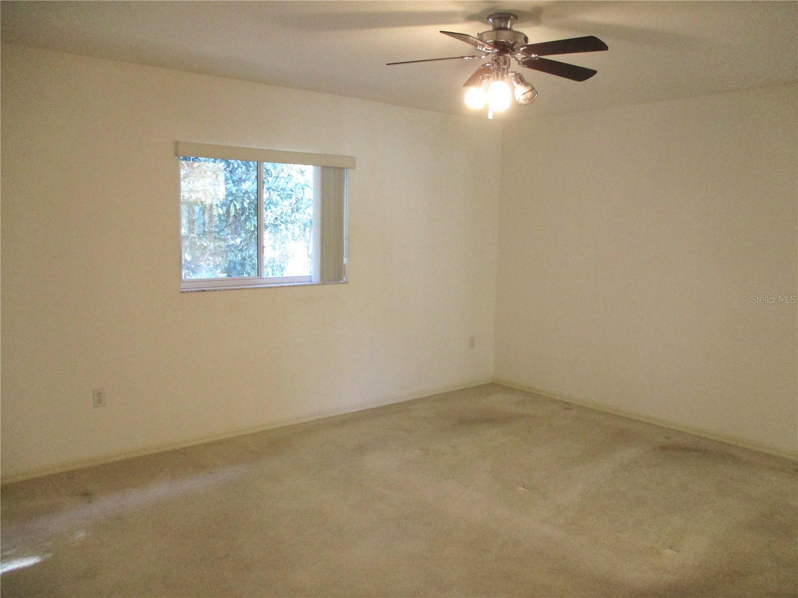 Image 19 of 77 For 14652 112th Circle