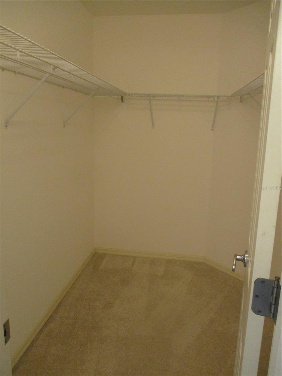 Image 22 of 77 For 14652 112th Circle