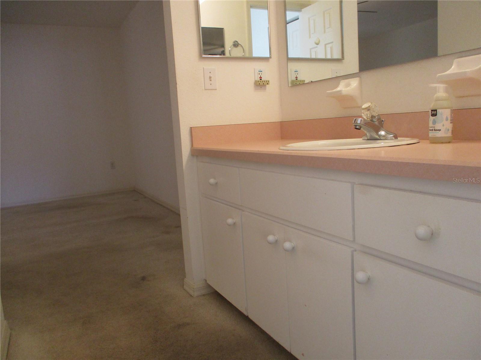 Image 24 of 77 For 14652 112th Circle