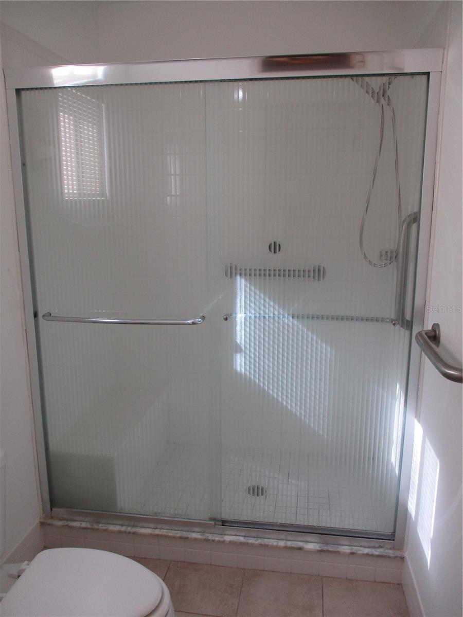 Image 26 of 77 For 14652 112th Circle