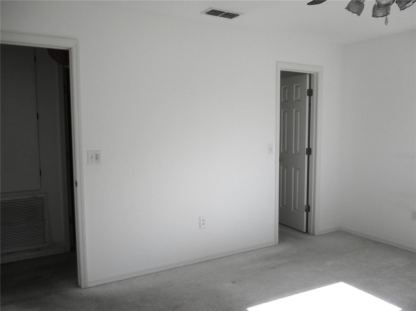 Image 28 of 77 For 14652 112th Circle