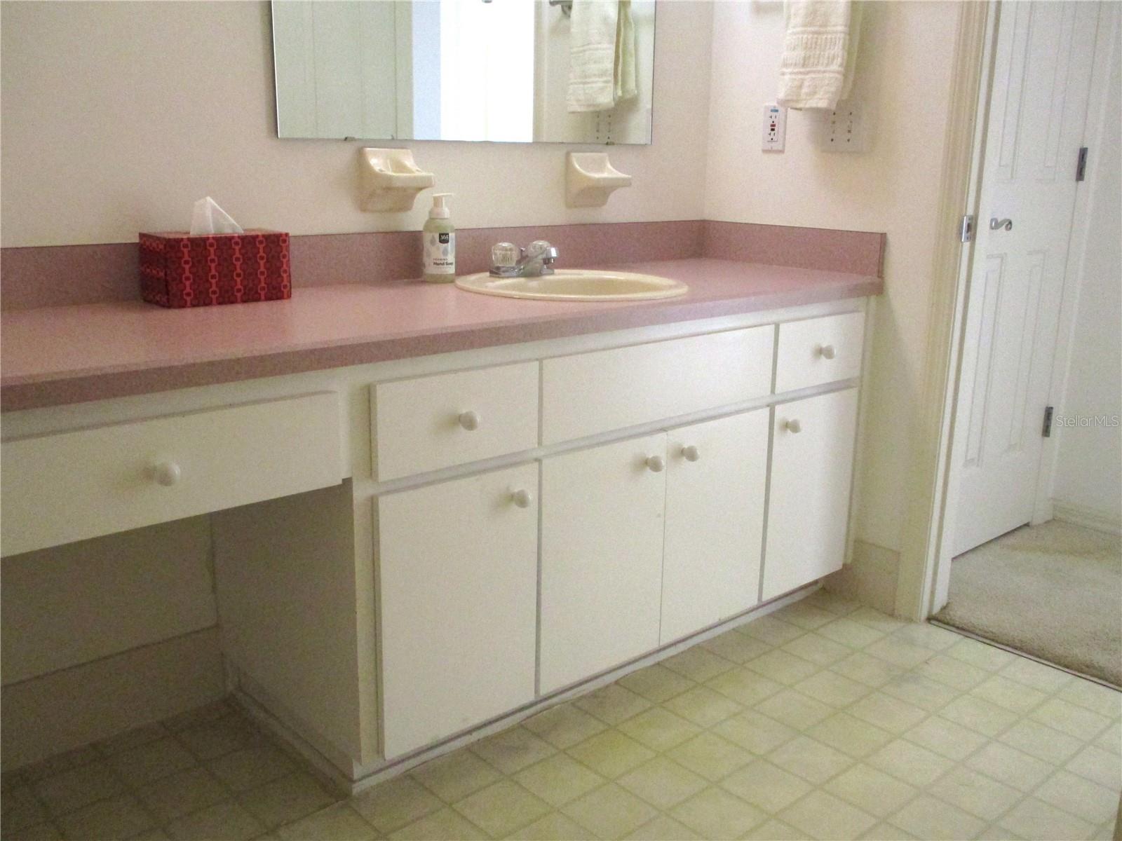 Image 33 of 77 For 14652 112th Circle