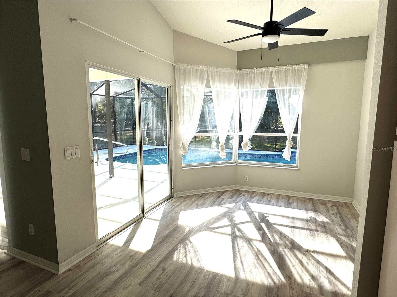 Image 5 of 17 For 1852 Ivorywood Drive