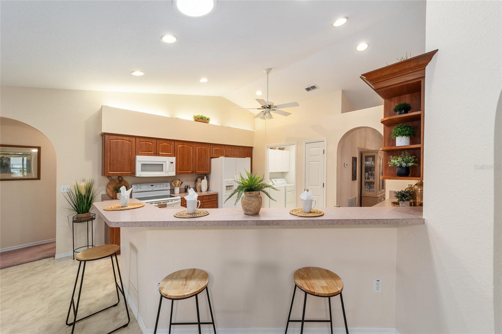 Image 21 of 63 For 13766 89th Avenue