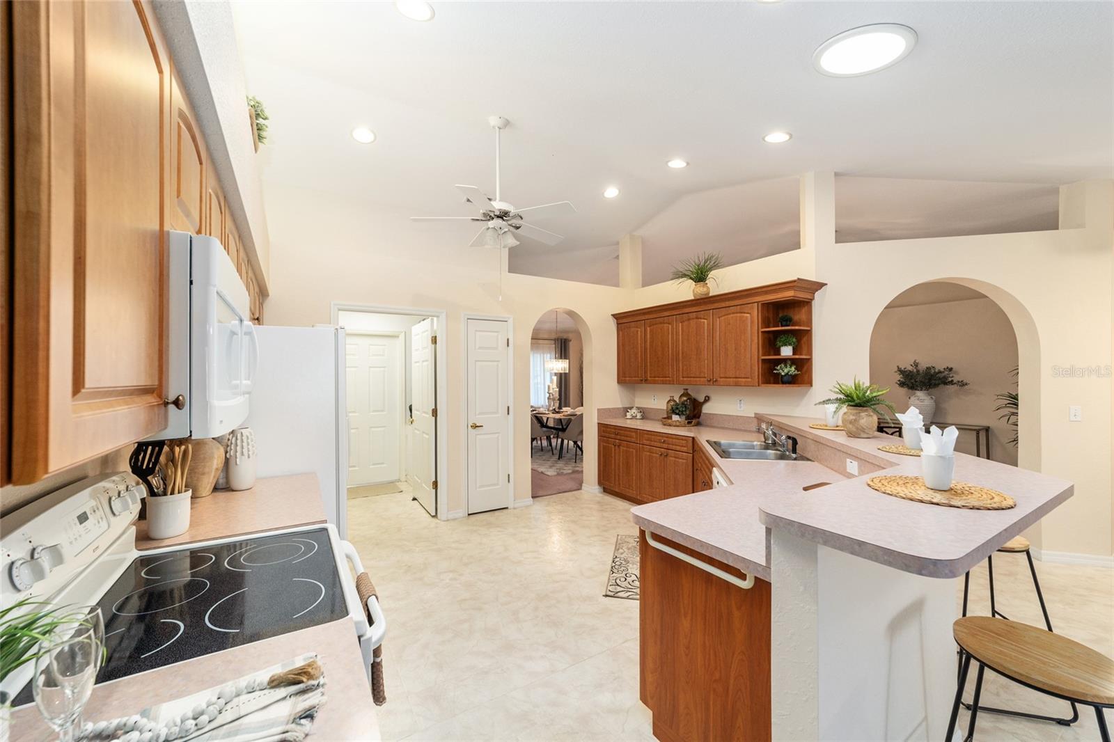 Image 24 of 63 For 13766 89th Avenue