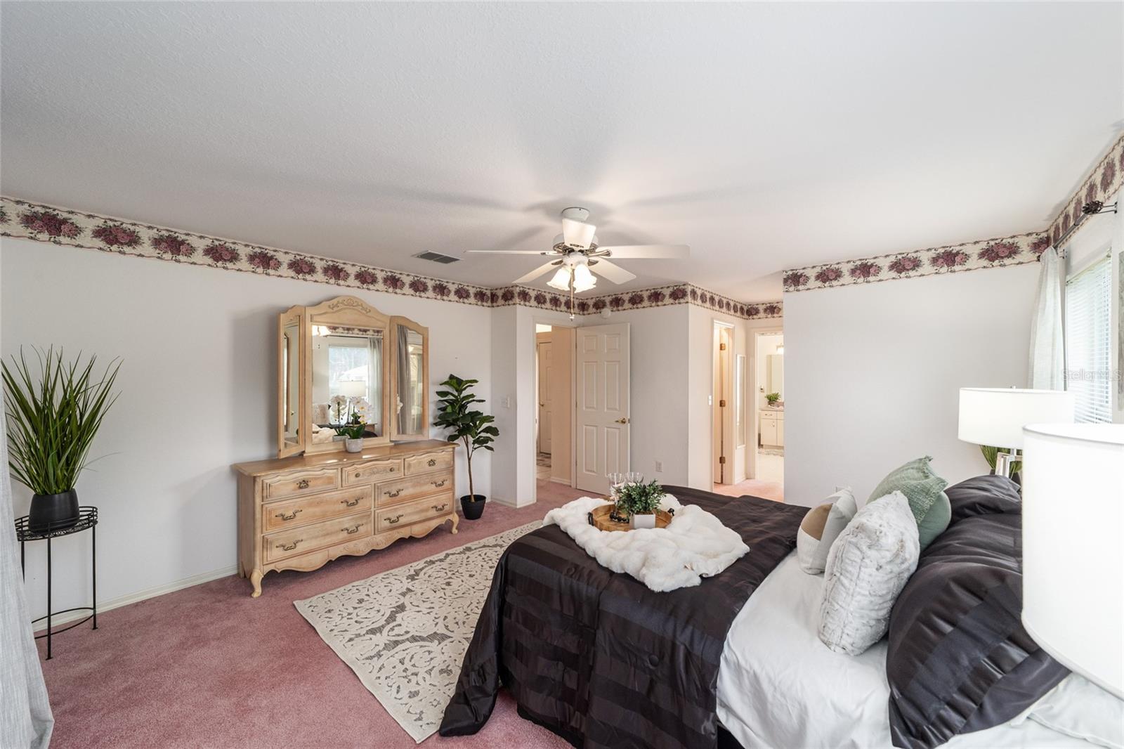 Image 35 of 63 For 13766 89th Avenue