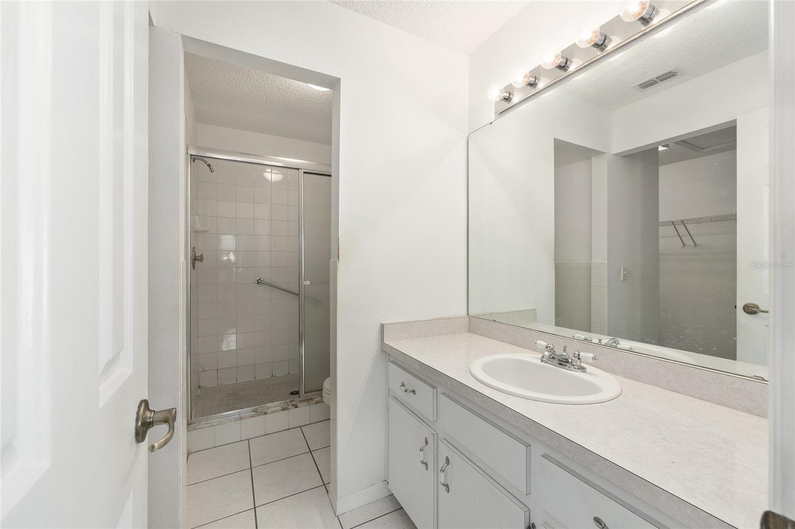 Image 24 of 37 For 6511 85th Street