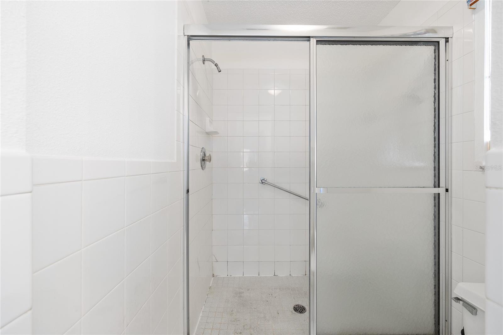 Image 25 of 37 For 6511 85th Street