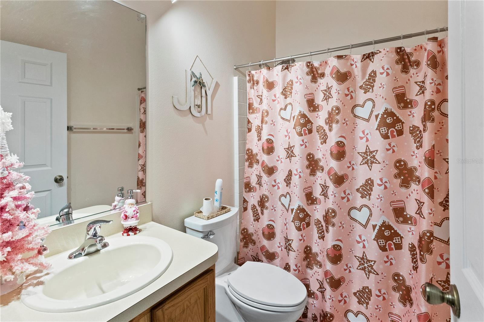 Image 10 of 18 For 15 Locust Loop Drive