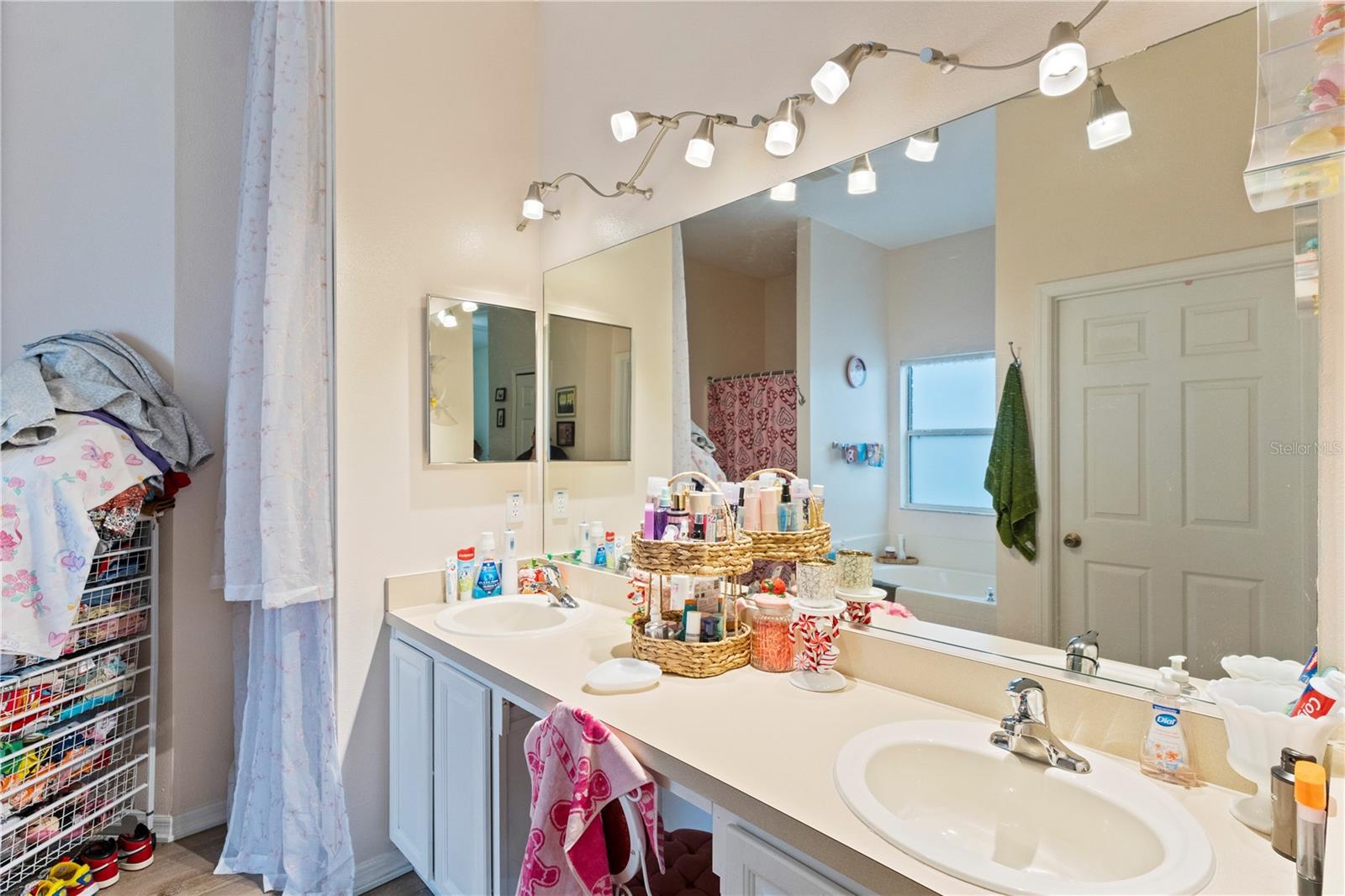 Image 16 of 18 For 15 Locust Loop Drive