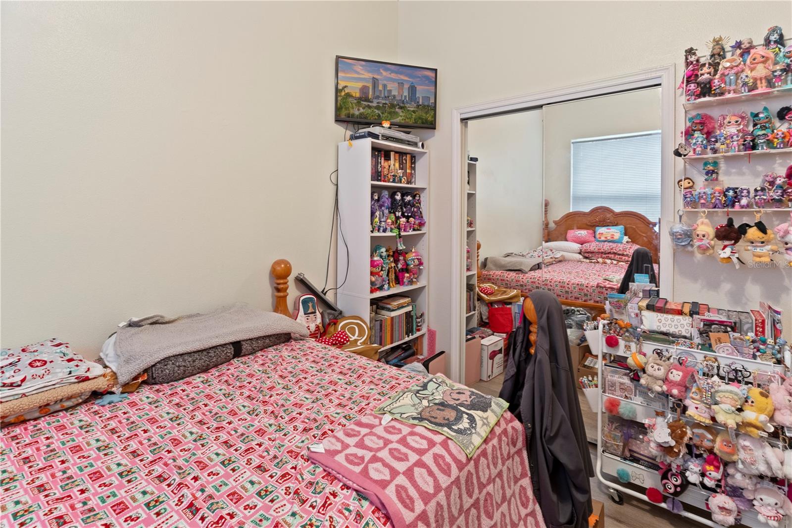 Image 8 of 18 For 15 Locust Loop Drive