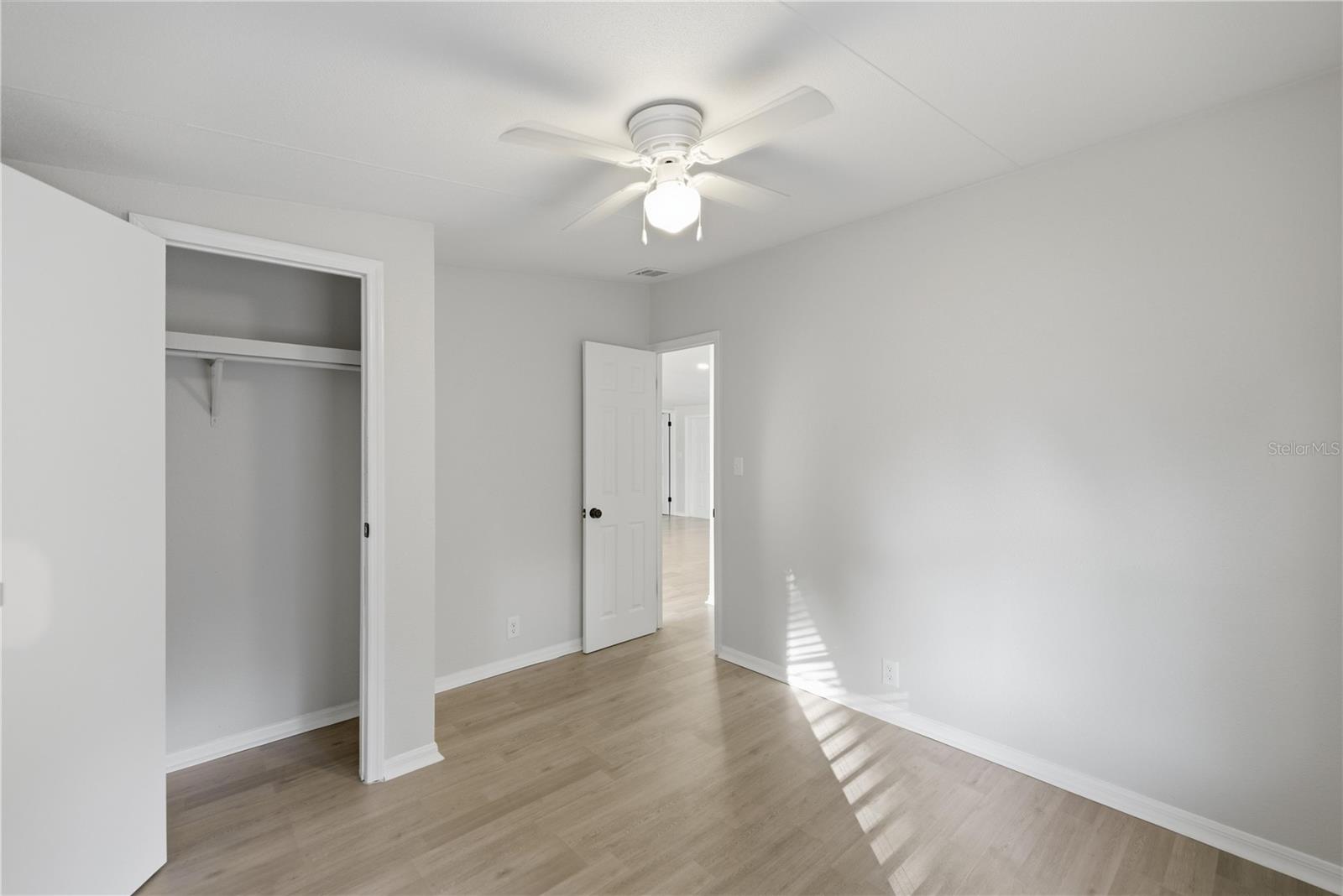 Image 16 of 24 For 13705 14th Avenue