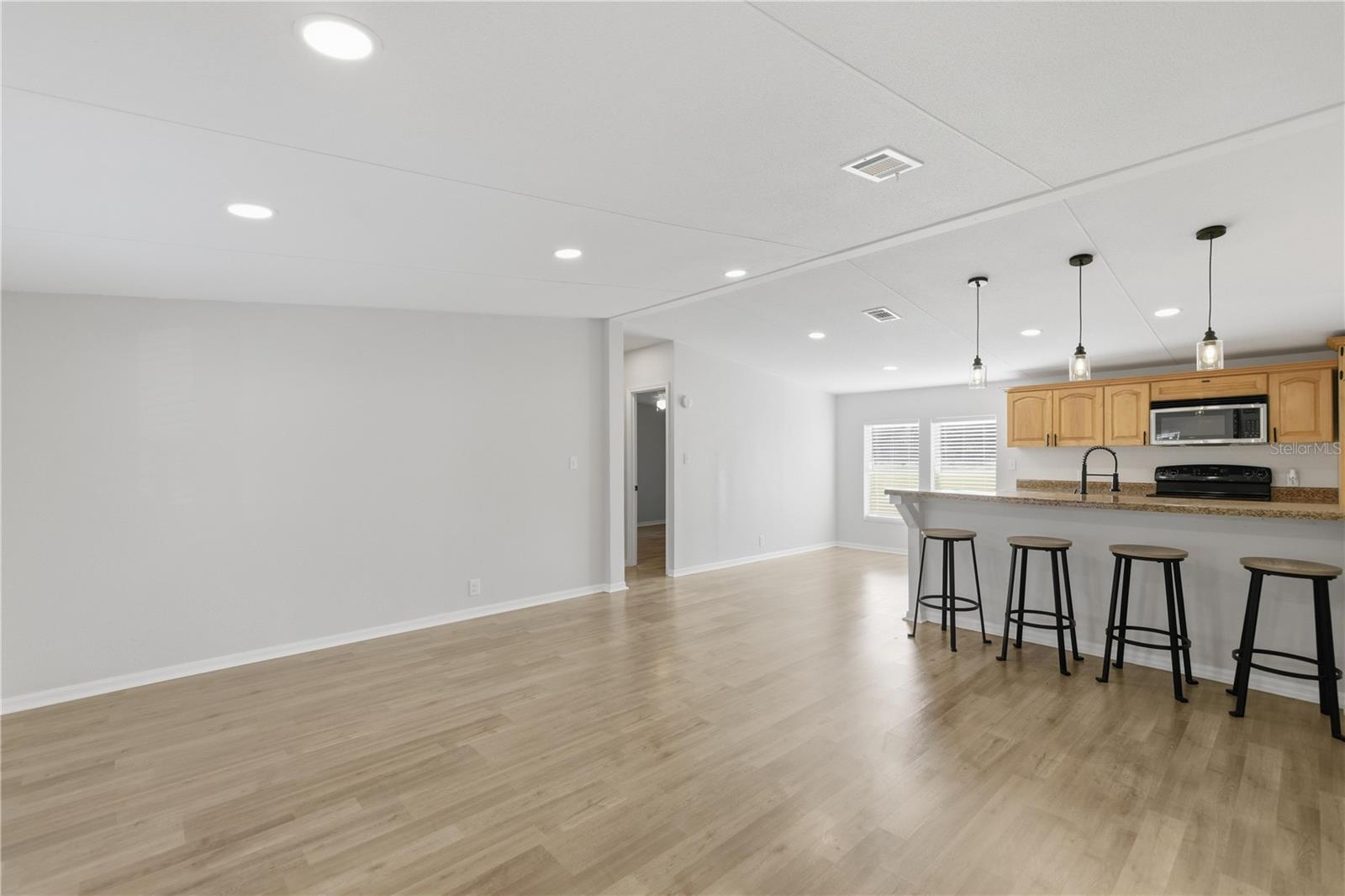 Image 7 of 24 For 13705 14th Avenue