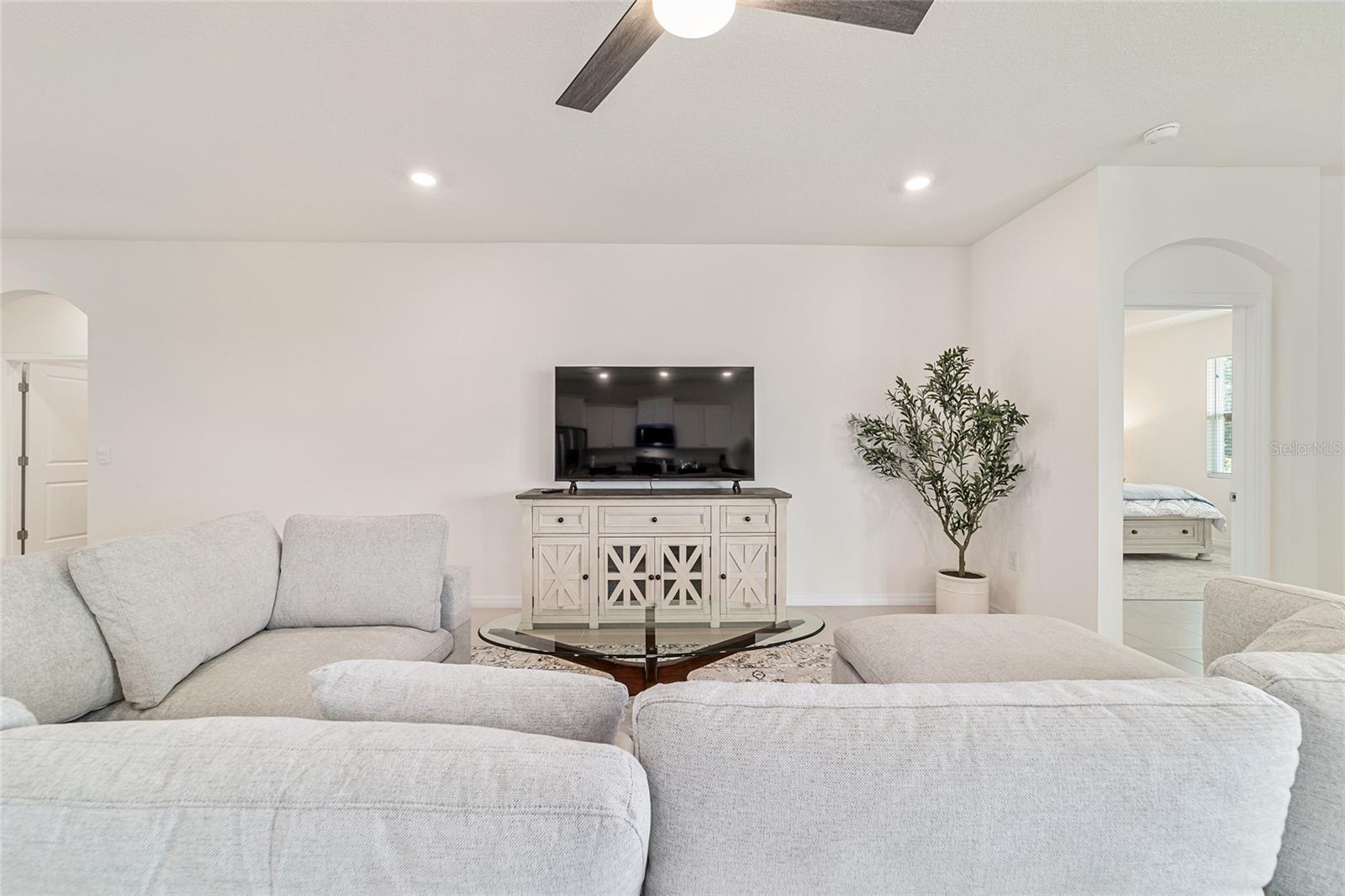 Image 15 of 57 For 4171 48th Terrace Road