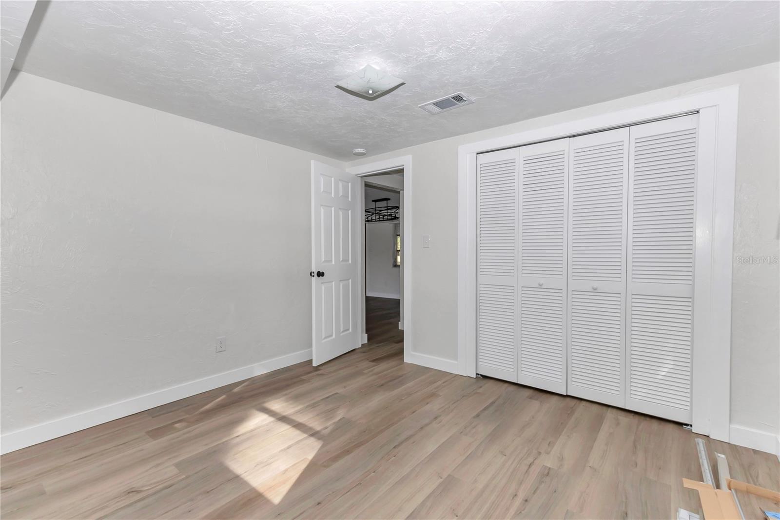 Image 16 of 38 For 11440 Blue Cove Drive