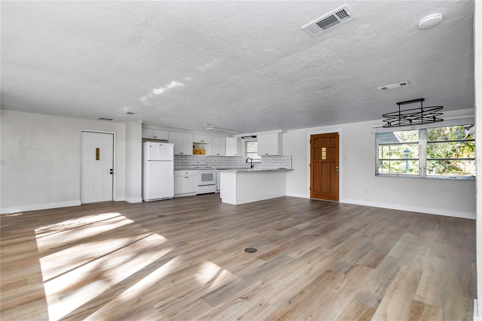 Image 6 of 38 For 11440 Blue Cove Drive