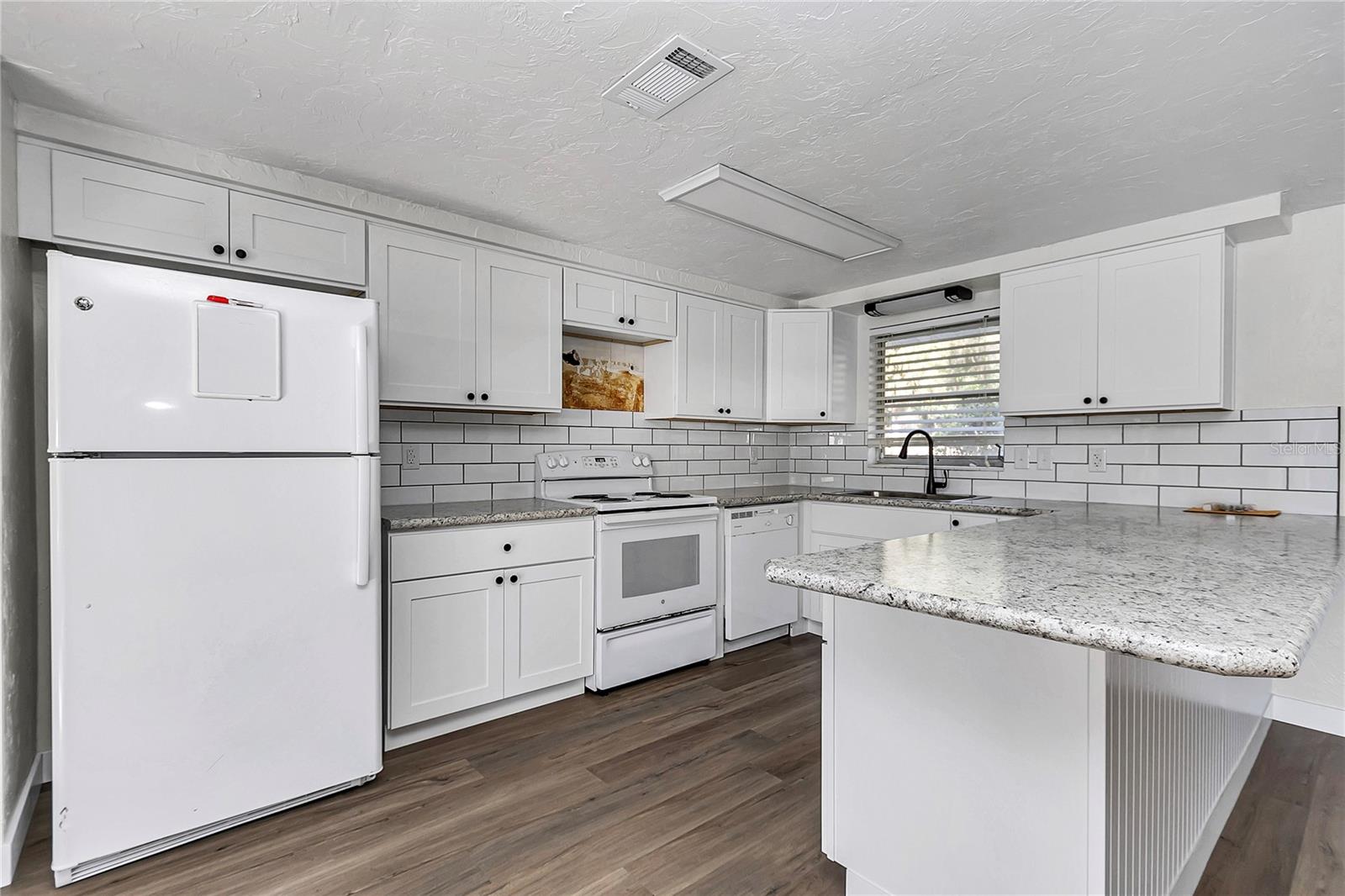 Image 8 of 38 For 11440 Blue Cove Drive