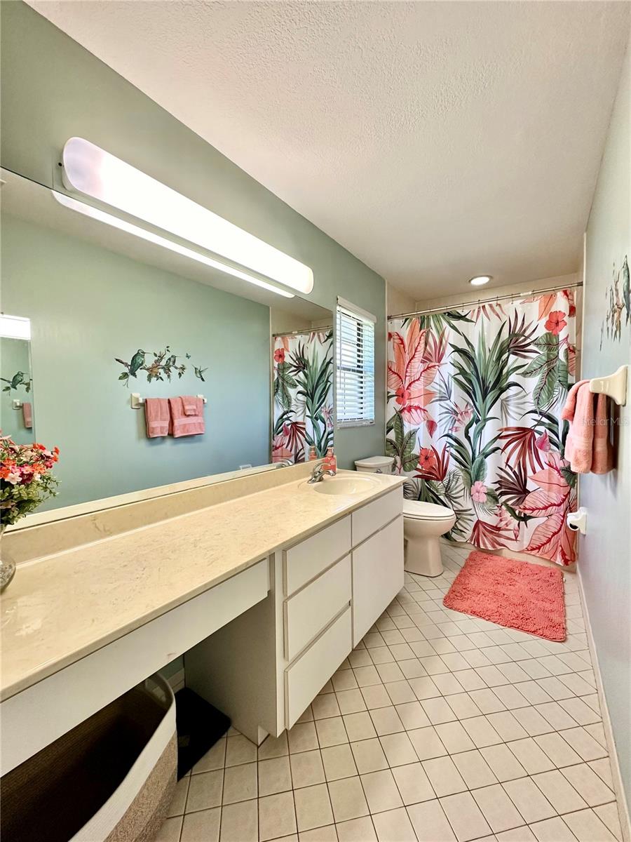 Image 22 of 39 For 5365 84th Street